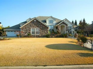 7186 N Warren Ave, Fresno, CA 93711