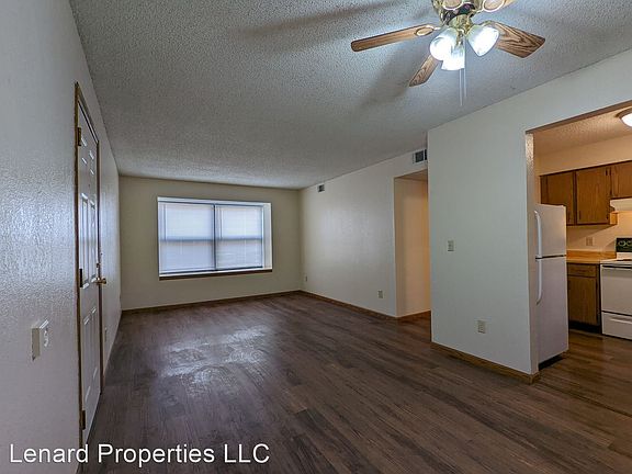 3rd image of 2940 N East Ave #11501504