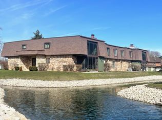 9190 South Rd APT D, Palos Hills, IL 60465