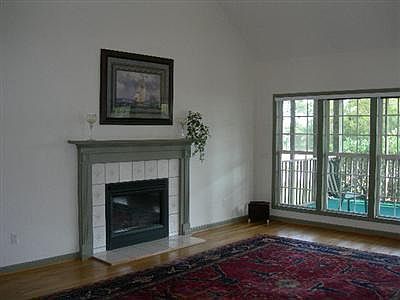 5th image of 4131 Churchill Circle SE