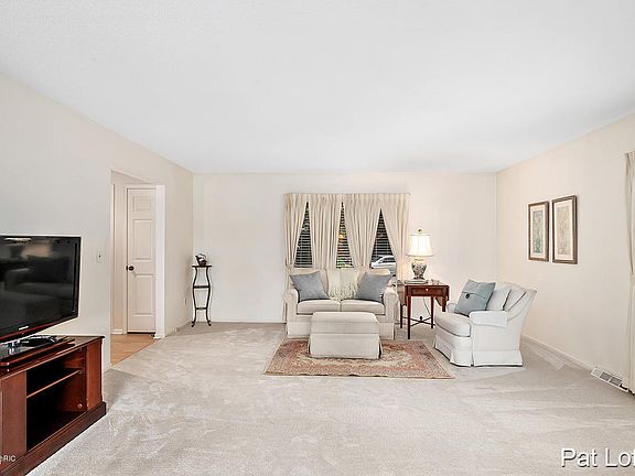 4th image of 6254 Tahoe Ln SE #88
