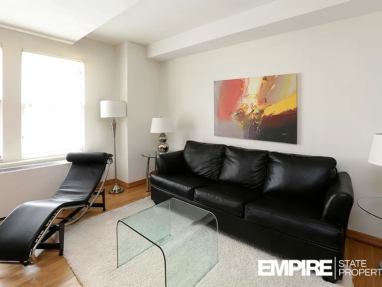 150 W 51st St #1530 — Photo 4