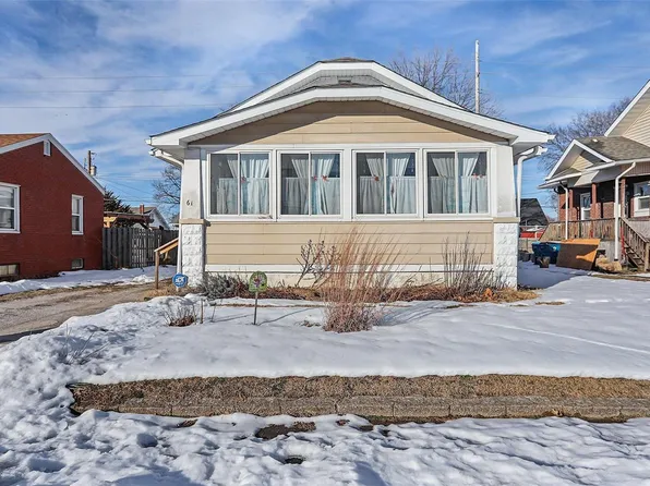 611 E Penning Ave, Wood River, IL 62095