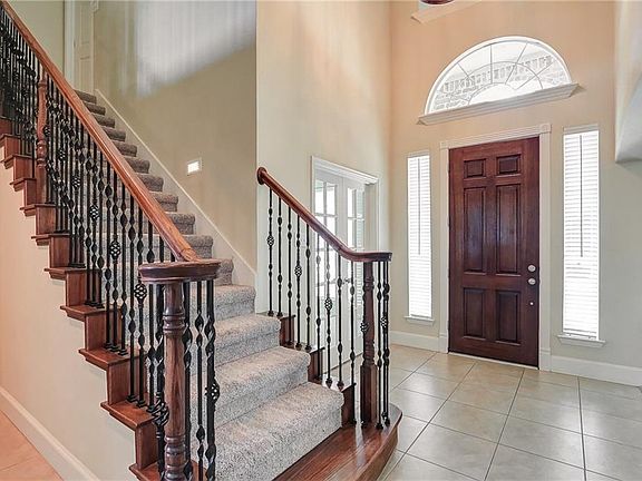 4th image of 3598 Arrowwood Dr