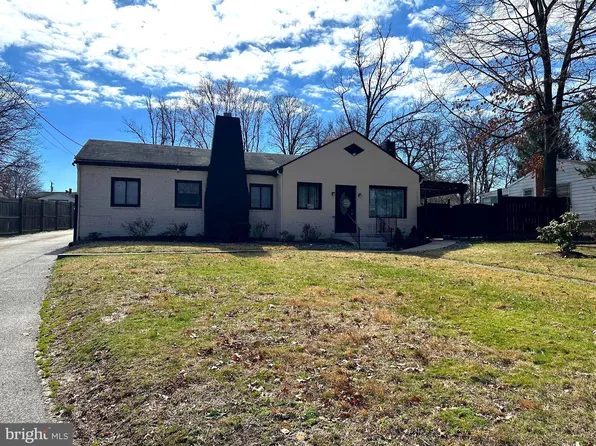 9115 Fowler Ln, Lanham, MD 20706