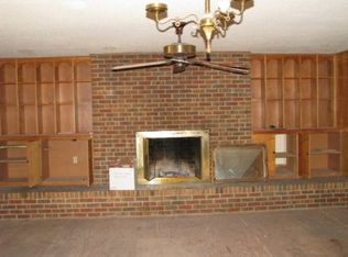 802 Hillcrest St, Robert Lee, TX 76945