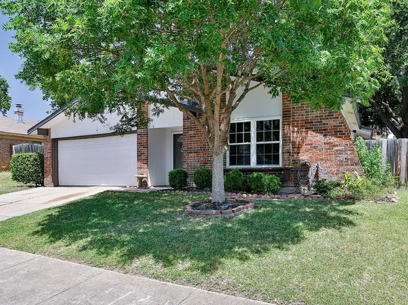 2128 Loma Verde Dr, Bedford, TX 76021