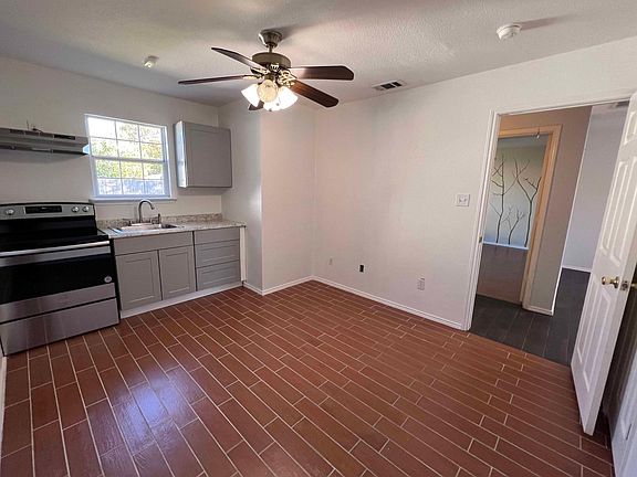 4th image of 521 Cole Ave #B