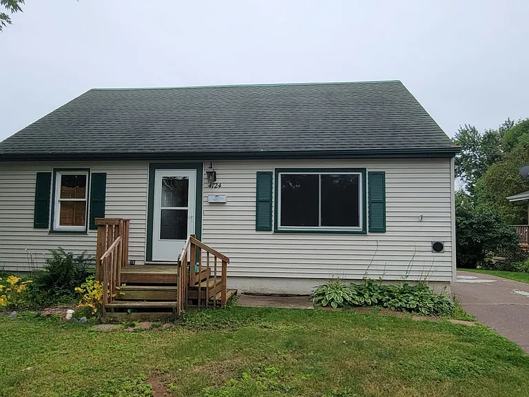 4724 Tioga St — Photo 1