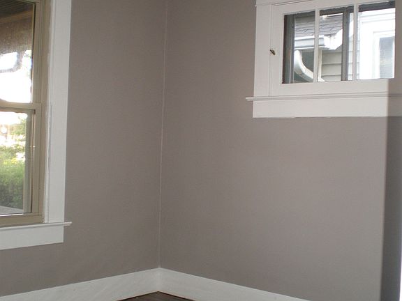 One bedroom on bottom floor