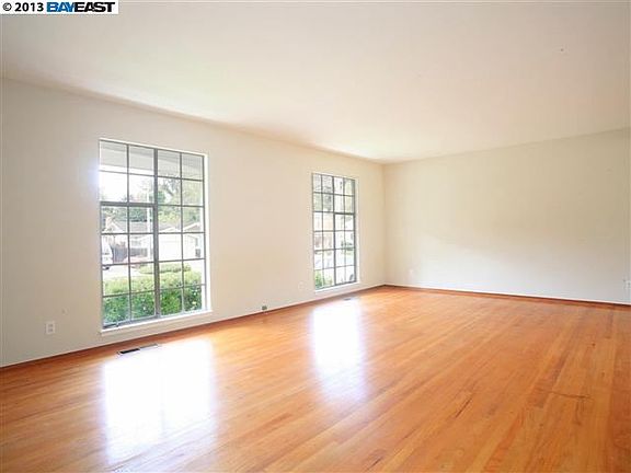 3rd image of 42210 Camino Santa Barbara