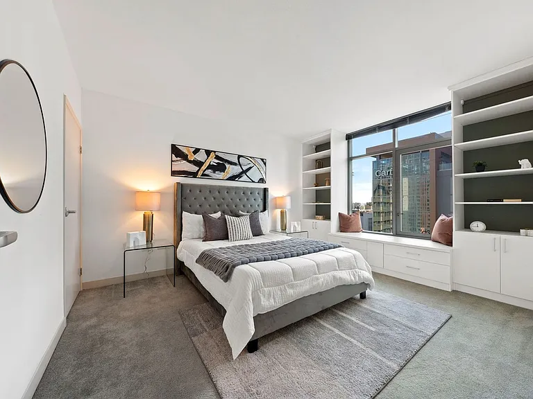 425 W Beech St #1502 — Photo 11