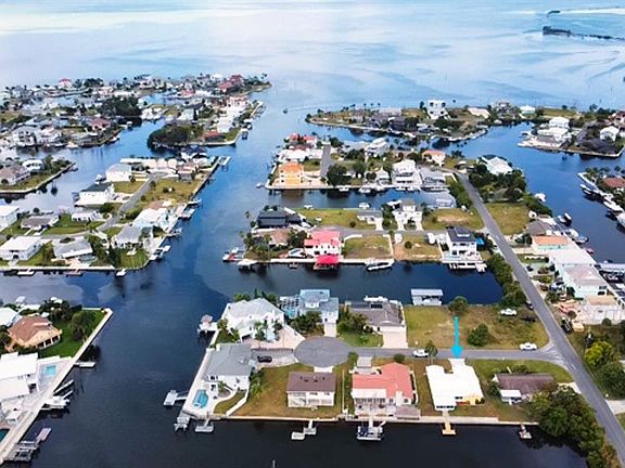 2nd image of 4388 7TH ISLE DRIVE