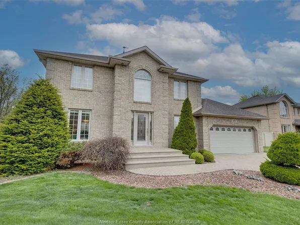 470 Corbett Dr, Lakeshore, ON N8N 4R5