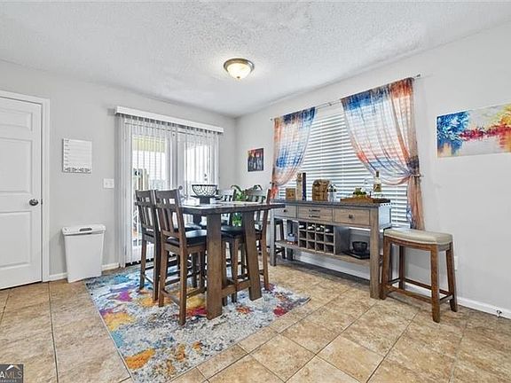 5th image of 248 Coral Cir