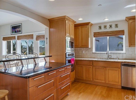 5th image of 219 N Lucia Ave #B