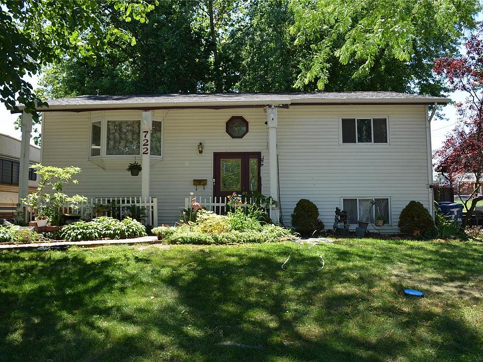 1st image of 722 Undercliff Dr