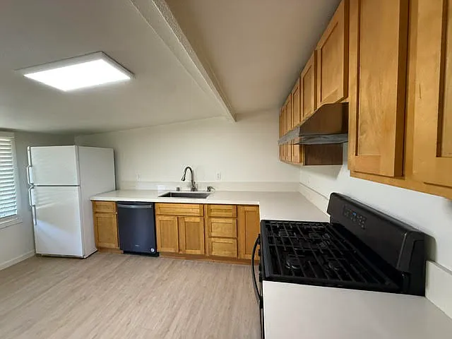 276 Woodland Dr — Photo 8
