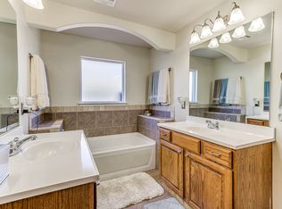 2412 SE 11th St, Moore, OK 73160