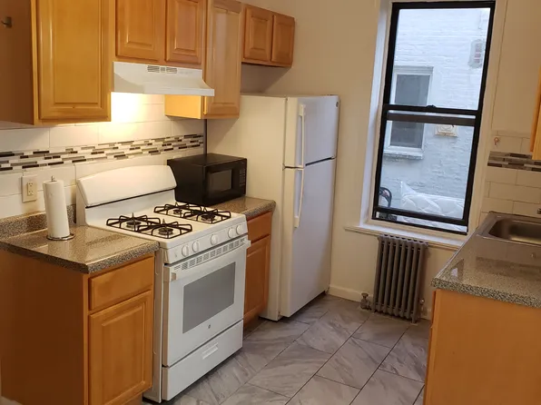 (undisclosed Address), Brooklyn, NY 11204