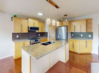 396 Kincora Dr NW, Calgary, AB T3R1N4