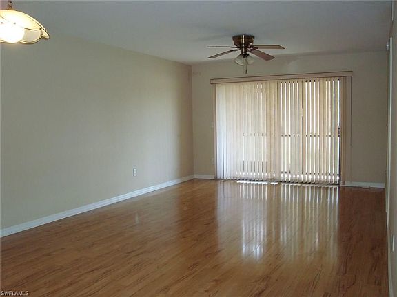 5th image of 5735 Foxlake Dr APT 4