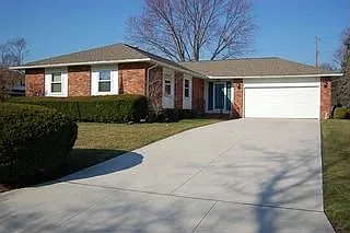 5537 Millington Rd photo 1