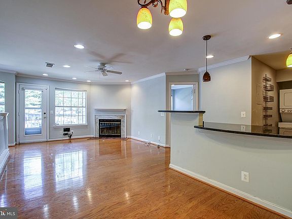 3rd image of 5812 Inman Park Cir #803