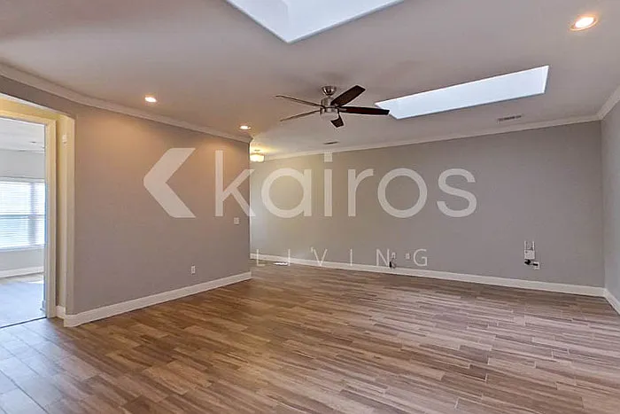 7203 Mosley St — Photo 2