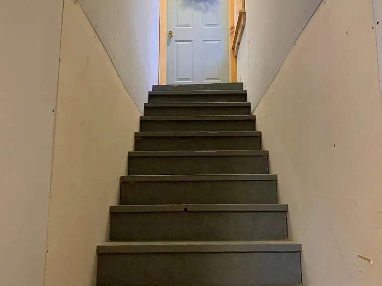 703 Maurice St #B — Photo 2