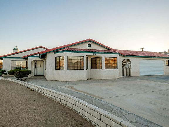 2nd image of 14002 Montecito Way