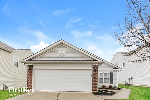 7307 Woodbourne Ln Photo 1