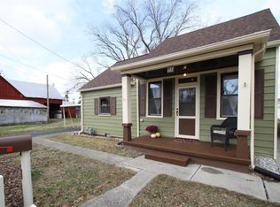 127 W State St, Mascoutah, IL