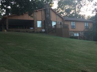 1311 N Hills Blvd, Van Buren, AR 72956