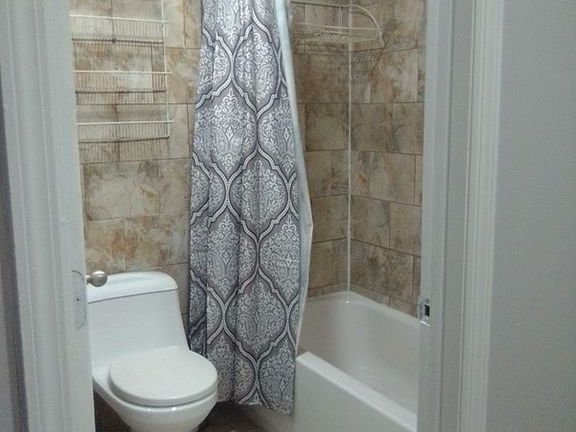 4th image of 646 Newark Ave #2