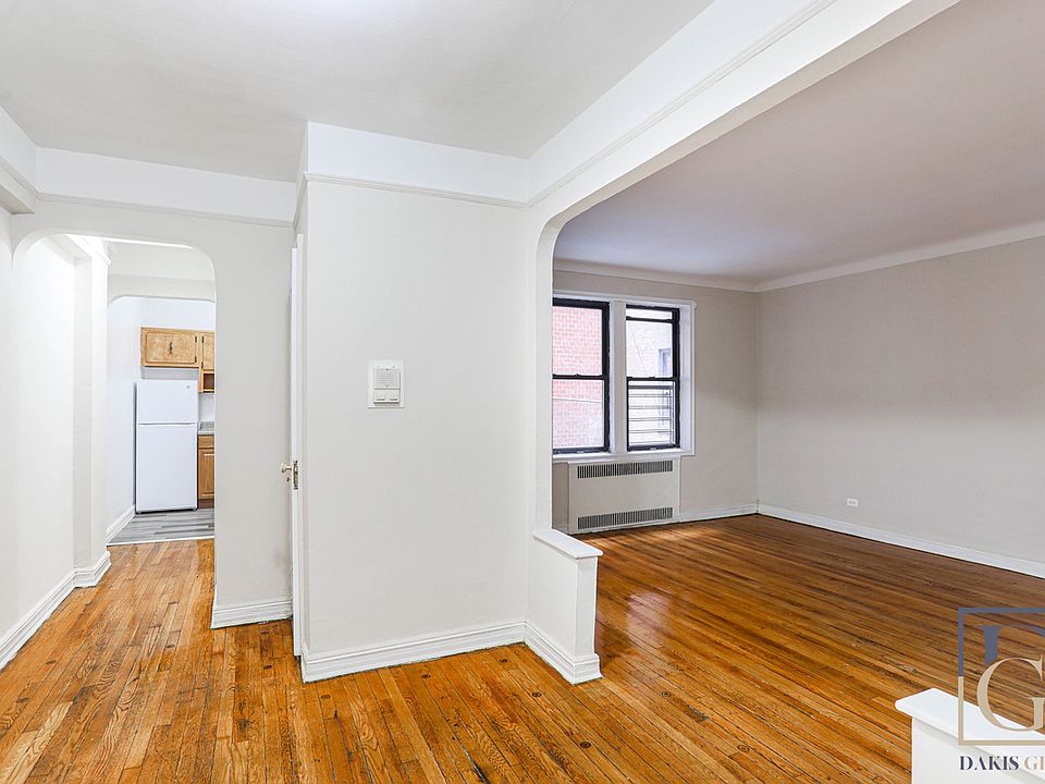 2nd image of 85-05 Elmhurst Ave #G1