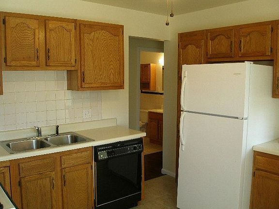 2nd image of 4049 Jane Ave