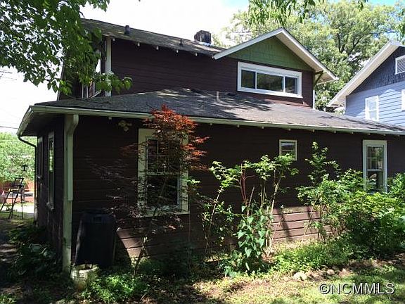 3rd image of 23 Louisiana Ave