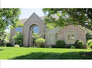 1555 Springmill Ponds Cir, Carmel, IN 46032