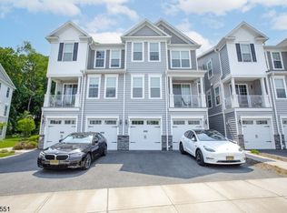 124 Sequoia Dr #1812, Cedar Grove, NJ 07009