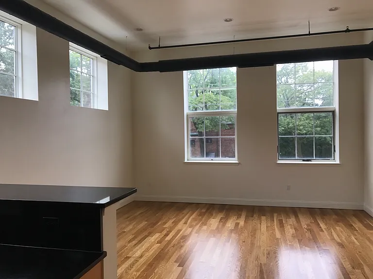 27 Western Avenue — Photo 18