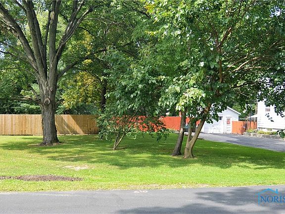 2nd image of 5303 Oldham Dr