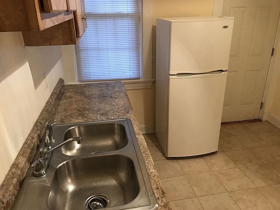 2nd image of 115 S Stafford Ave #1B-1BA-650SQFT