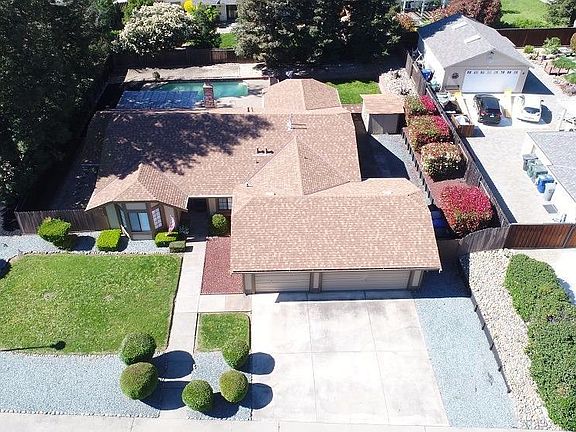 3rd image of 101 Tacana Dr