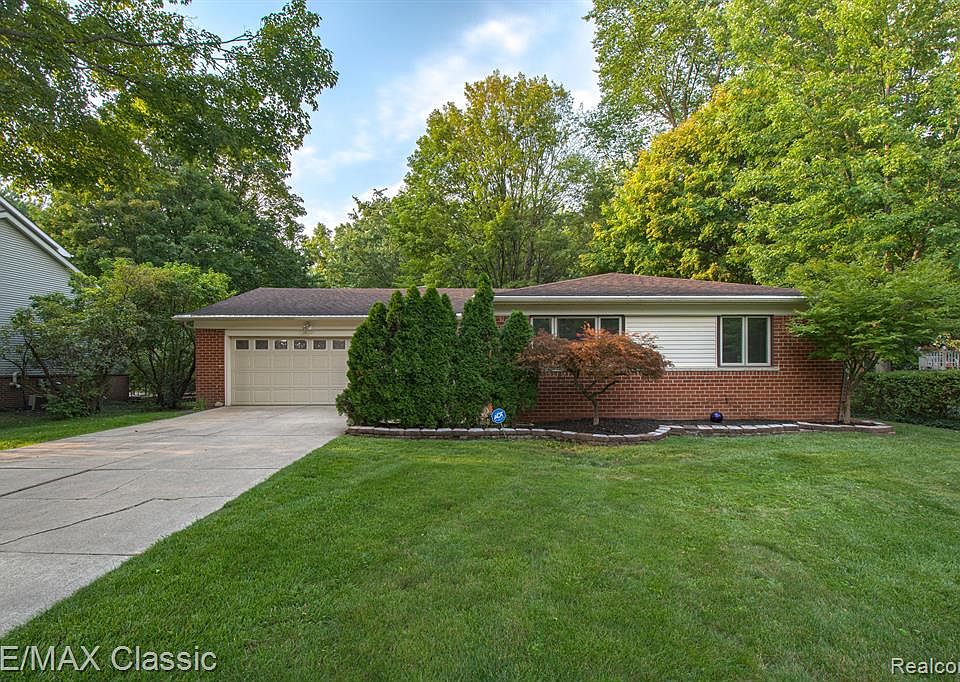 30048 Puritan St, Livonia, MI 48154 Zillow