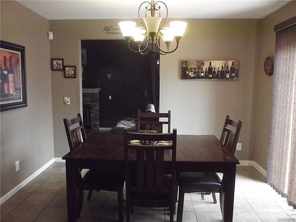 5th image of 67 Williamsburg Ln