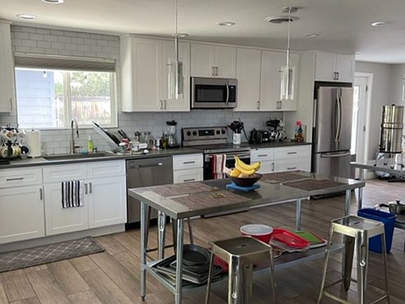 3rd image of 244 N Harris Ave