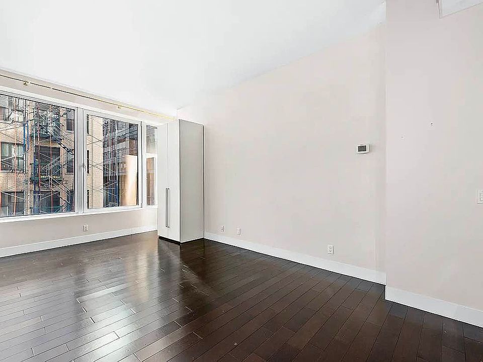 1st image of 111 Fulton St APT 422