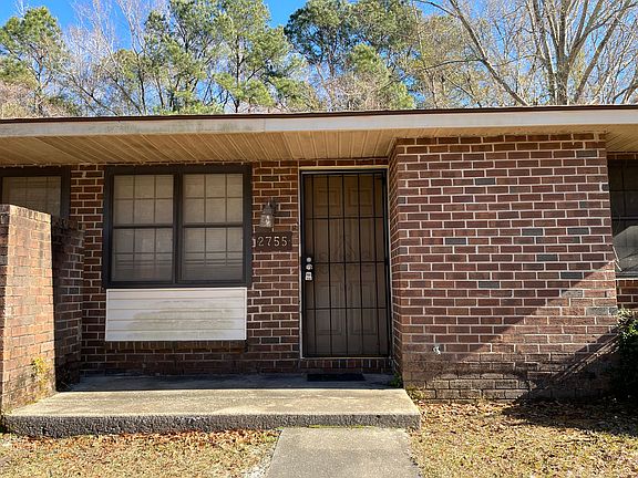 3rd image of 2755 Oak Leaf Dr