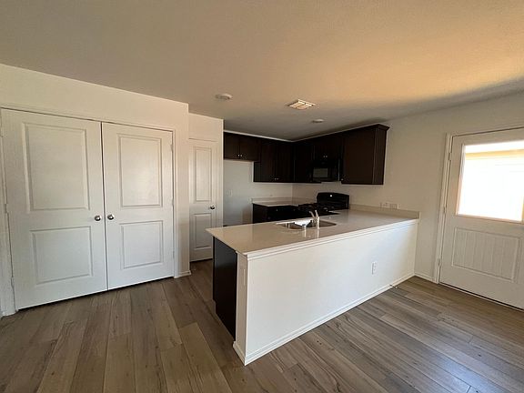 5th image of 2508 Coronado Way